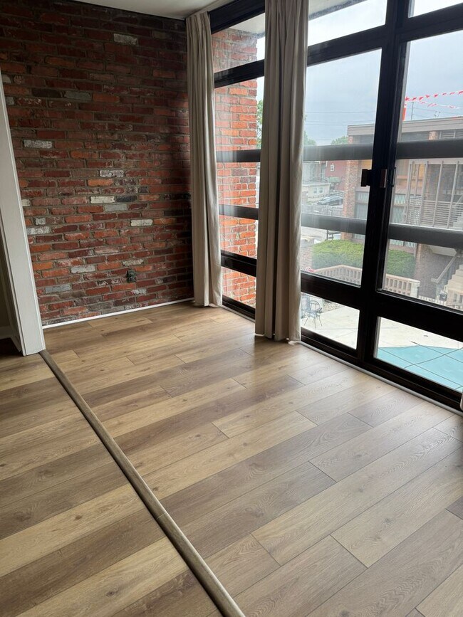 Foto del edificio - 1040 Cherokee Rd