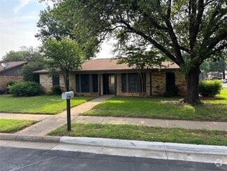 Building Photo - 3200 Sapphire St