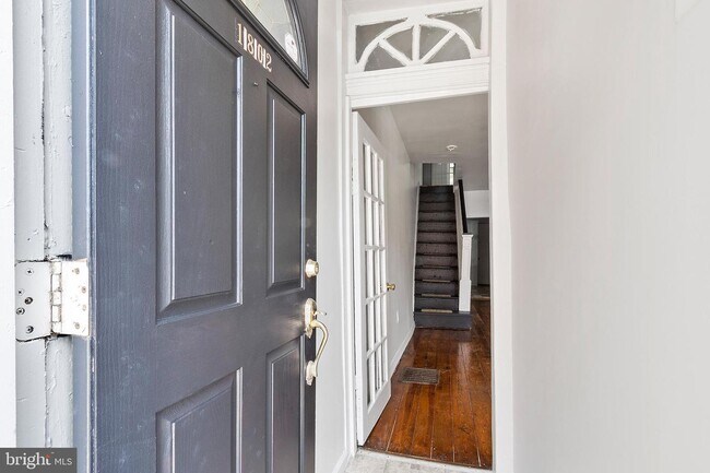 Foto del edificio - 1802 Montrose St