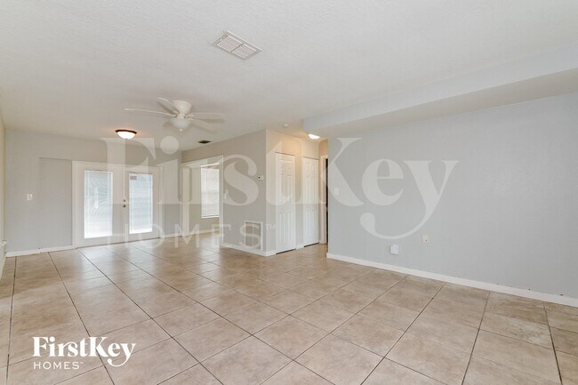Foto del edificio - 3806 Southern Pkwy W