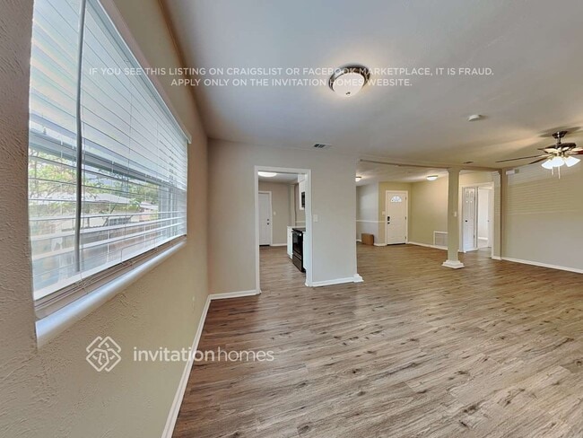 Foto del edificio - 1720 Newton St