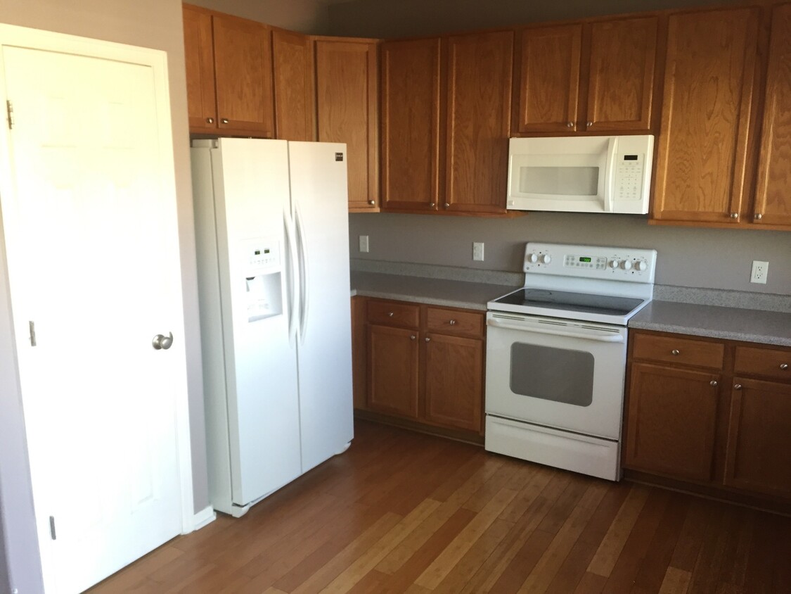 Primary Photo - 4 bd 3 ba home in D20 Northgate Area