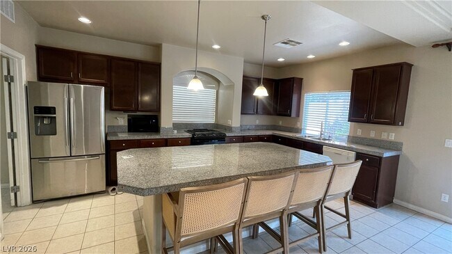 Foto del edificio - 6384 Stag Hollow Ct