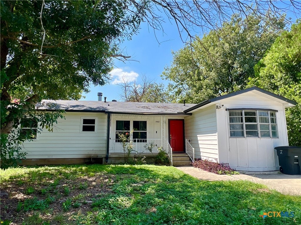 Primary Photo - 1402 Duvall Dr