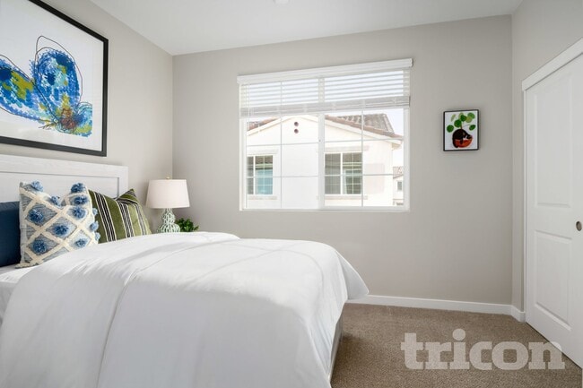 Interior Photo - Tricon Elk Grove