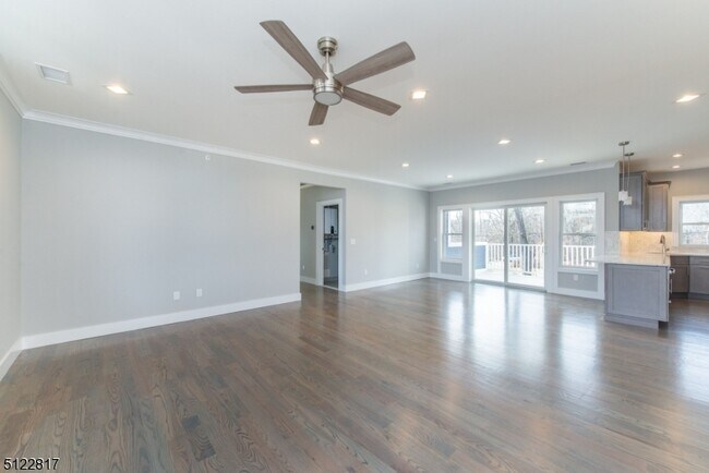 Foto del edificio - 44 Stiles Ln