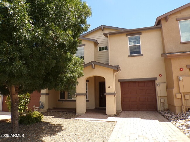Building Photo - 621 Haynes Dr