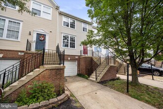 Building Photo - 21562 Iredell Terrace