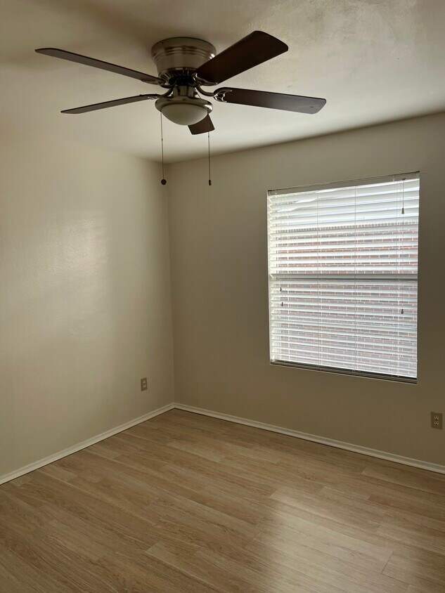 Foto principal - 1400 Gandy Blvd N