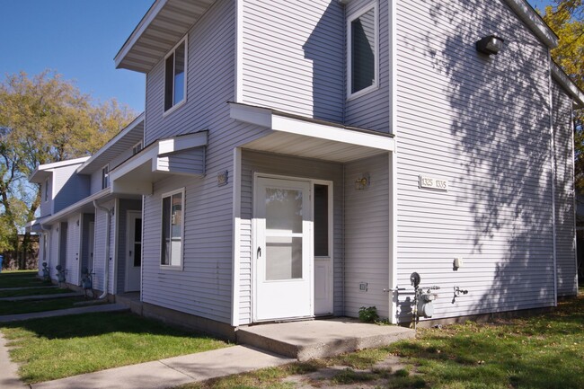 Foto del edificio - Cedar Terrace Townhomes