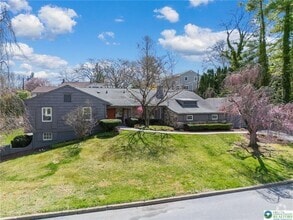Building Photo - 2824 College Dr