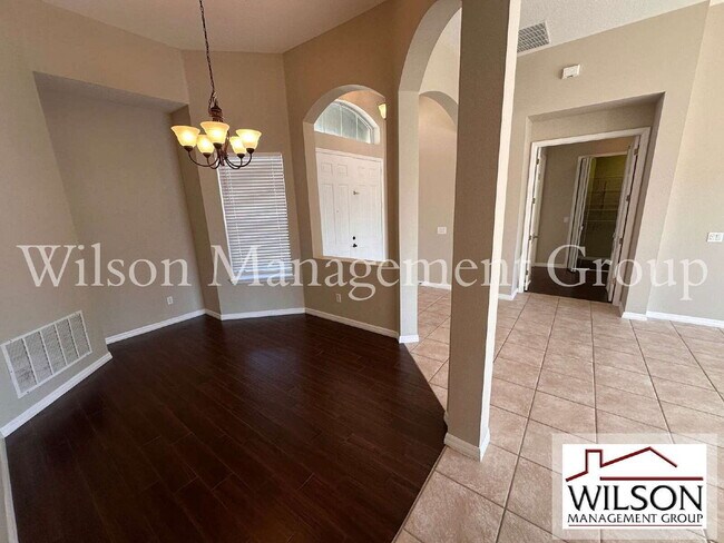 Foto del edificio - 4962 Rock Rose Loop