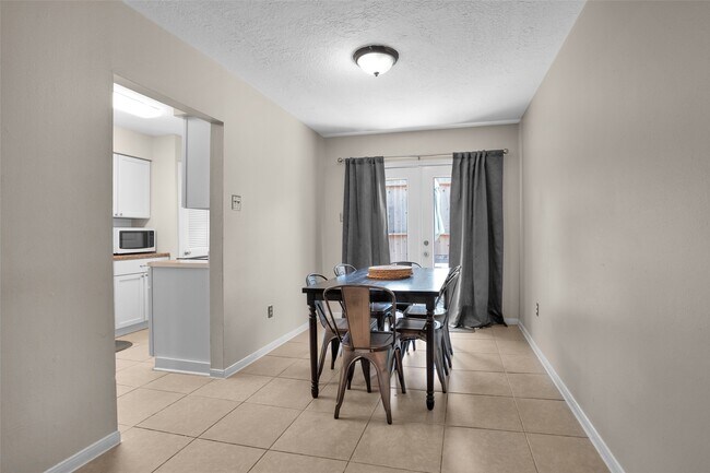 Foto del edificio - 4006 Blalock Rd