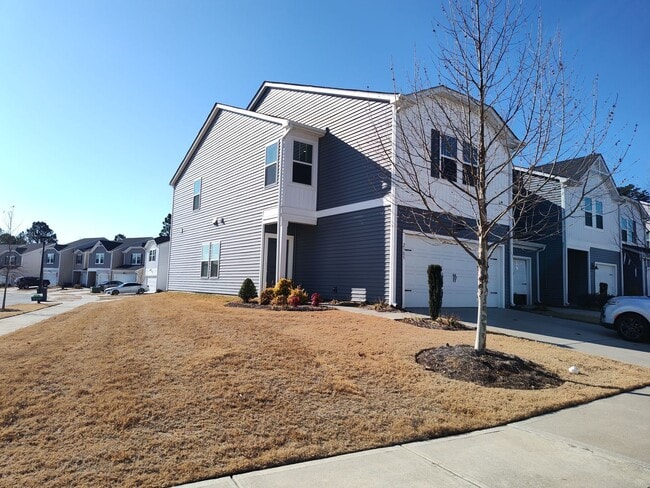 Foto del edificio - Beautiful 3 bedroom, 2.5 bathroom townhome in Belterra!