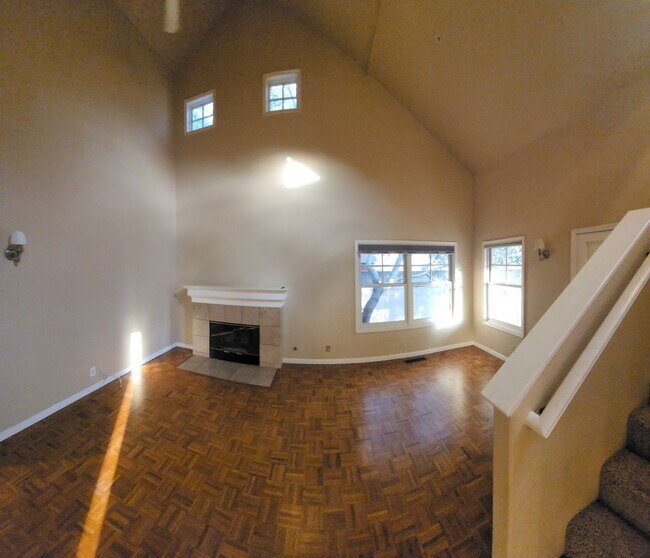Foto del edificio - Charming Cottage off of Grand Avenue/Mill ...