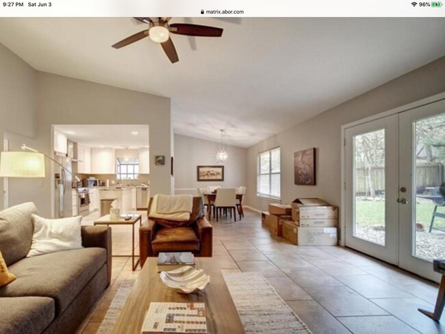 Building Photo - 9518 Topridge Dr