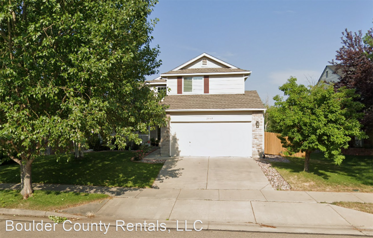 4 br, 3 bath House 2335 Santa Fe Drive House Rental in Longmont, CO