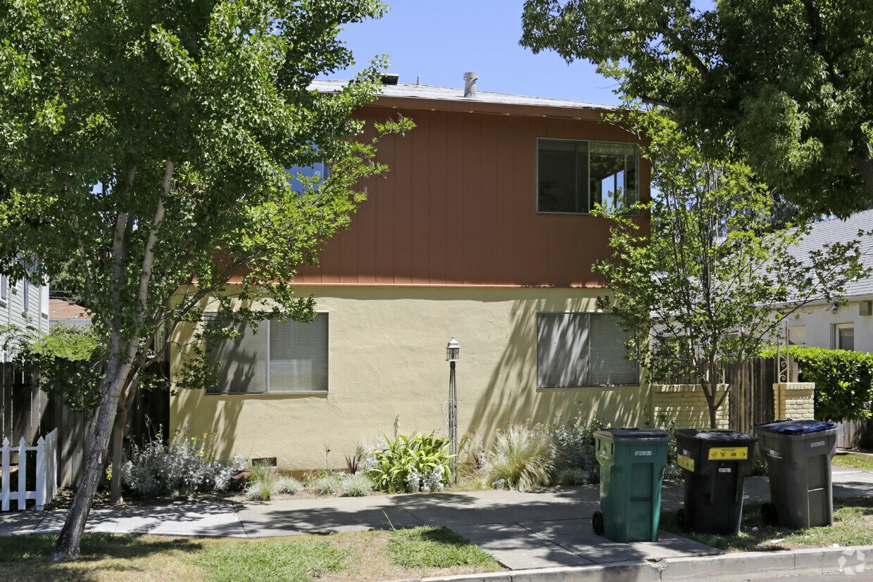 Building Photo - 2615 O St