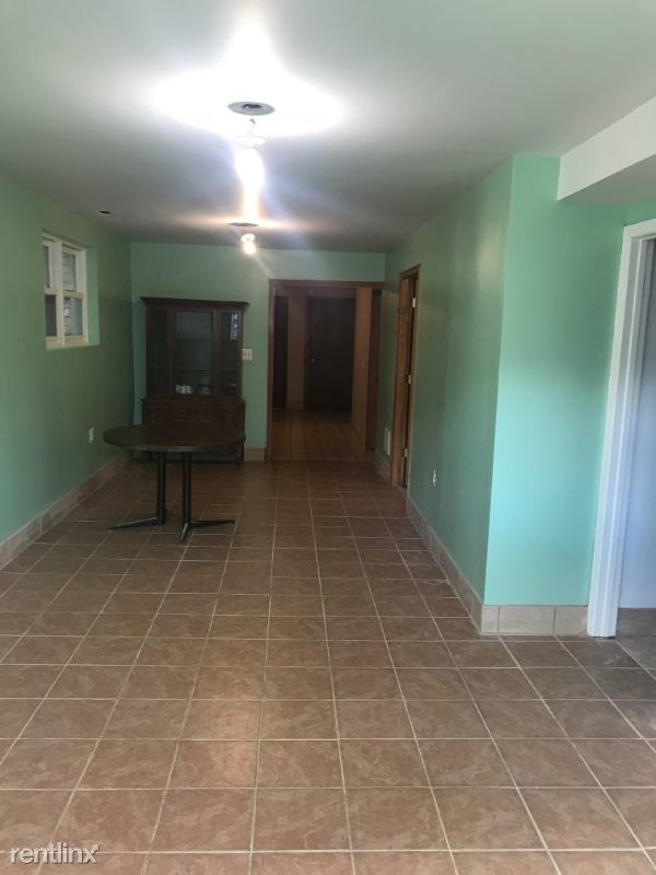 Foto del edificio - 3016 N Gresham Ave