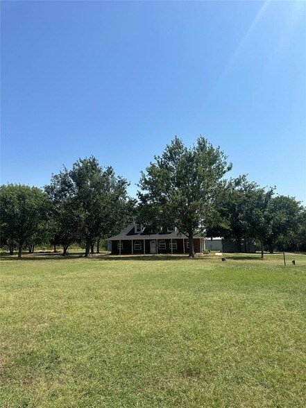 Building Photo - 4412 W Dickson Ln