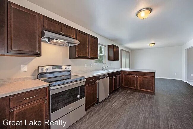 Foto del edificio - 4 br, 2.5 bath House - 8790 Tiburon Lane