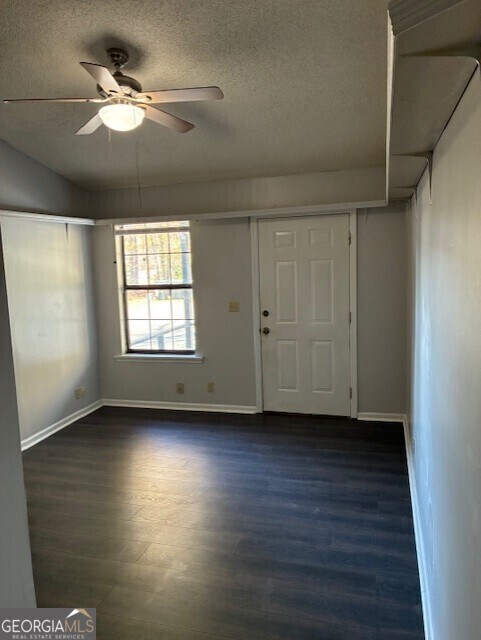 Foto del edificio - 421 W King Ave