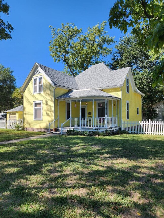 518 N 3rd St, Burlington, KS 66839 House Rental in Burlington, KS