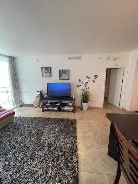 Foto del edificio - 244 Biscayne Blvd