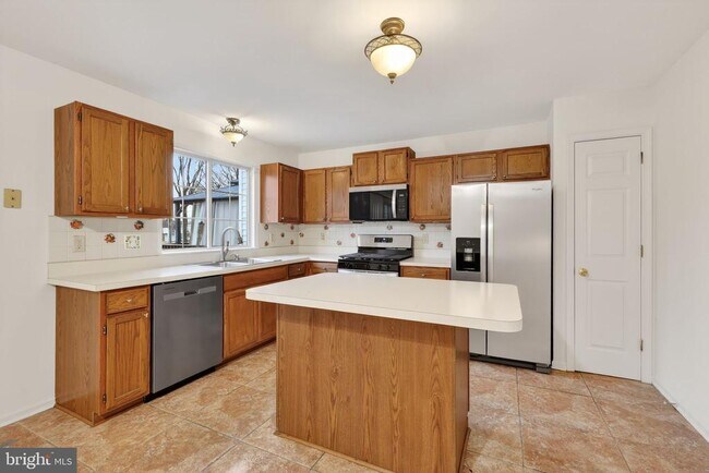 Foto del edificio - 409 Feather Dr