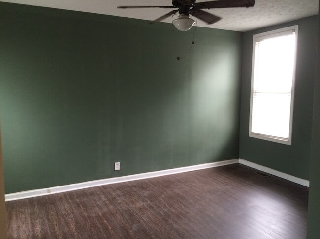 Building Photo - 319 S. Wenzel St.