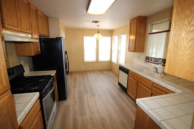 Building Photo - 3 br, 2 bath House - 8418 Patmon Drive