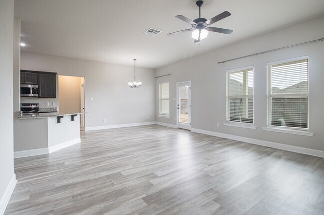 Foto del edificio - 14274 Tori Dawn Ct