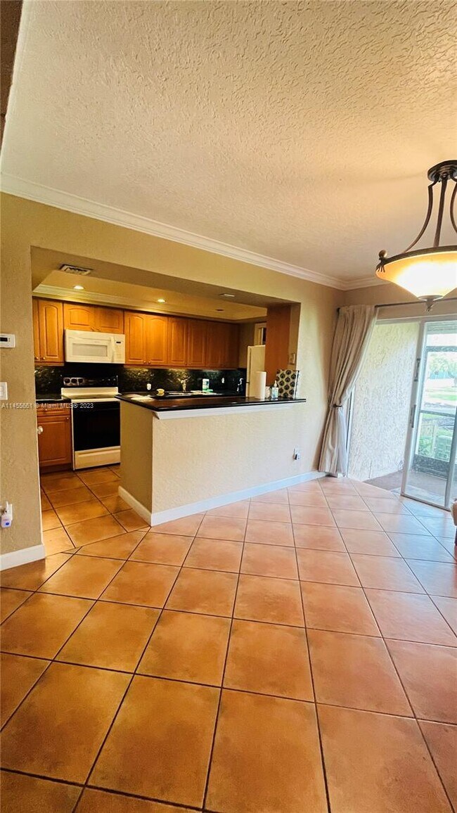 Foto del edificio - 8401 SW 107th Ave