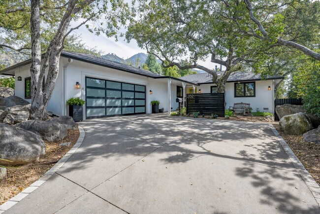 Foto del edificio - 2152 Grand Oaks Ave