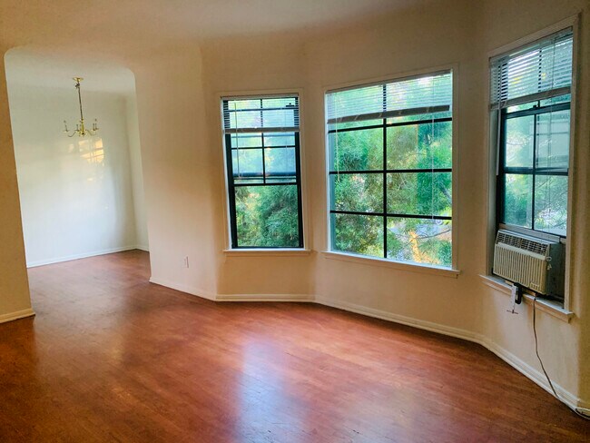 similar living room - 2626 1/2 S Sepulveda Blvd