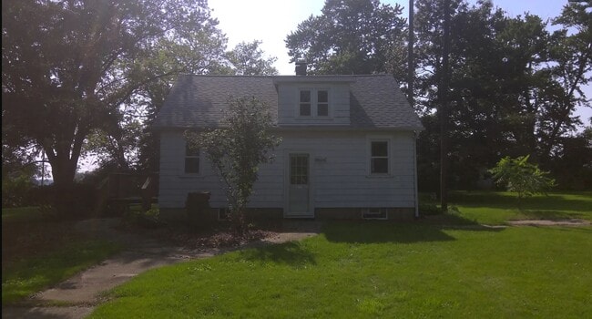 Building Photo - 18618 County Line Rd