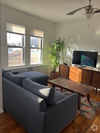 Building Photo - 6132 56th Dr