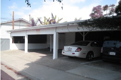Building Photo - 105-107 E El Portal