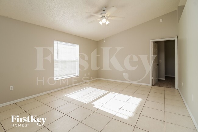 Building Photo - 6528 Viewpoint Ct