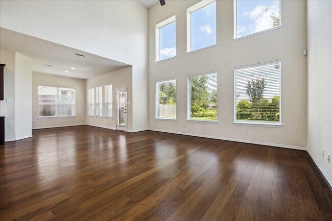 Foto del edificio - 20010 Crested Peak Ln