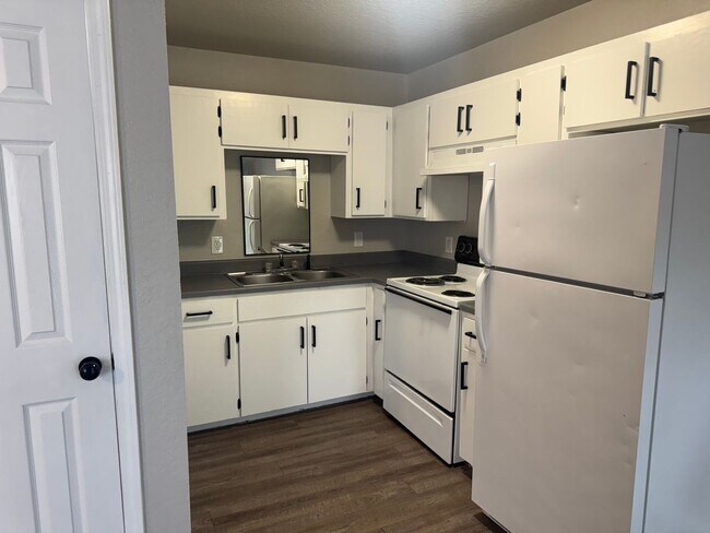 Foto del edificio - 323 S 12th St