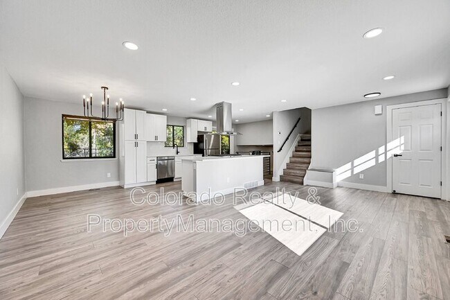Building Photo - 13795 W 68th Dr