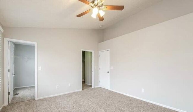 Foto del edificio - 2614 Fernwood Ave