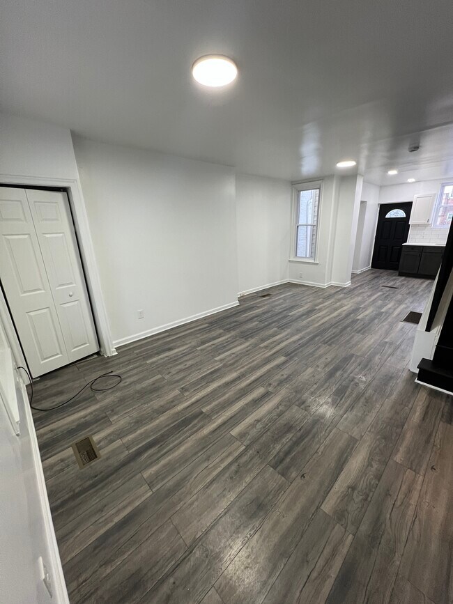 Foto del edificio - 912 Pennell St