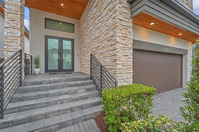 Building Photo - 10250 NW 76th Terrace