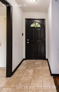 Foto del edificio - 5240 Barton-