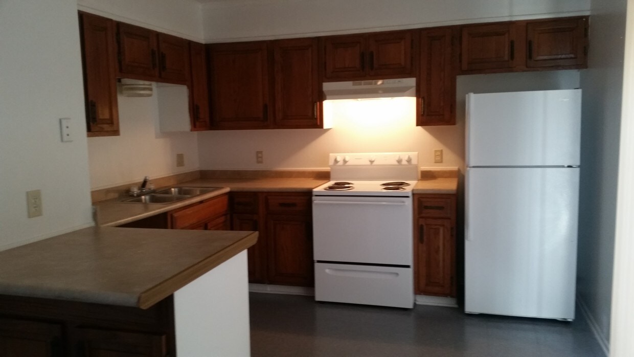 3594 Friendswood Dr, Houma, LA 70363 Townhouse for Rent in Houma, LA