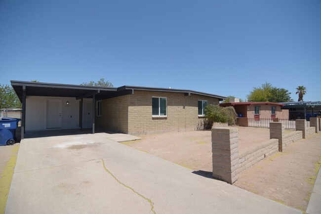 Foto del edificio - Remodeled 3 Bedroom 2 Bath House! South Tu...