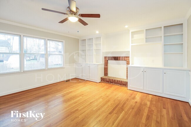 Foto del edificio - 4004 Deerfield St