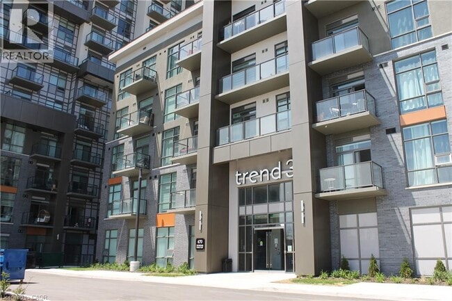 Building Photo - 470 Dundas St E